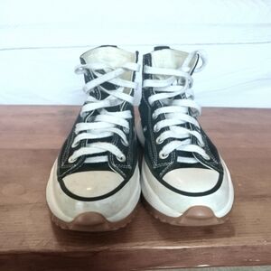 Converse Black And White Unisex Shoes Size 5.5 Women's And 3.5 Mens